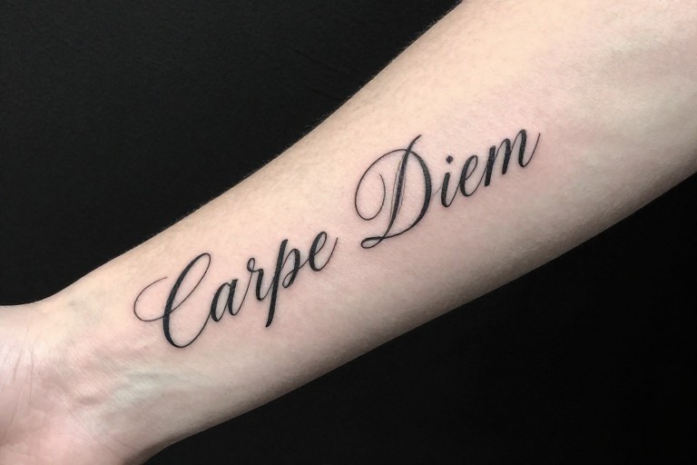 CARPE DIEM - Classic Script