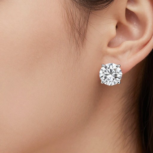 DIAMOND STUDS - Realistic