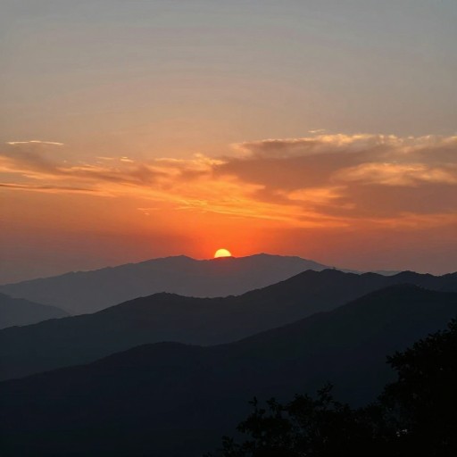 MOUNTAIN SUNSET - Cinematic