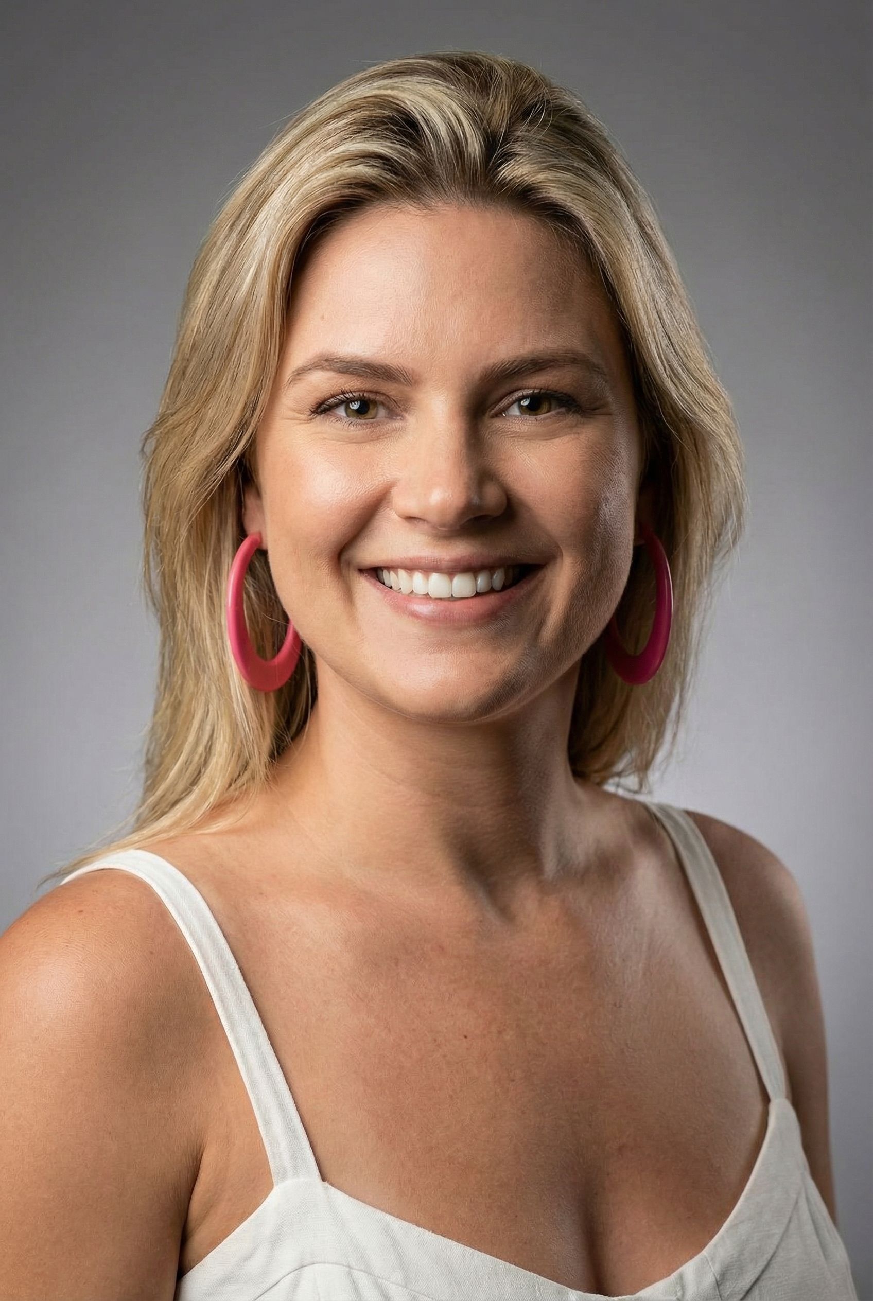 Headshot by Nano Banana Pro